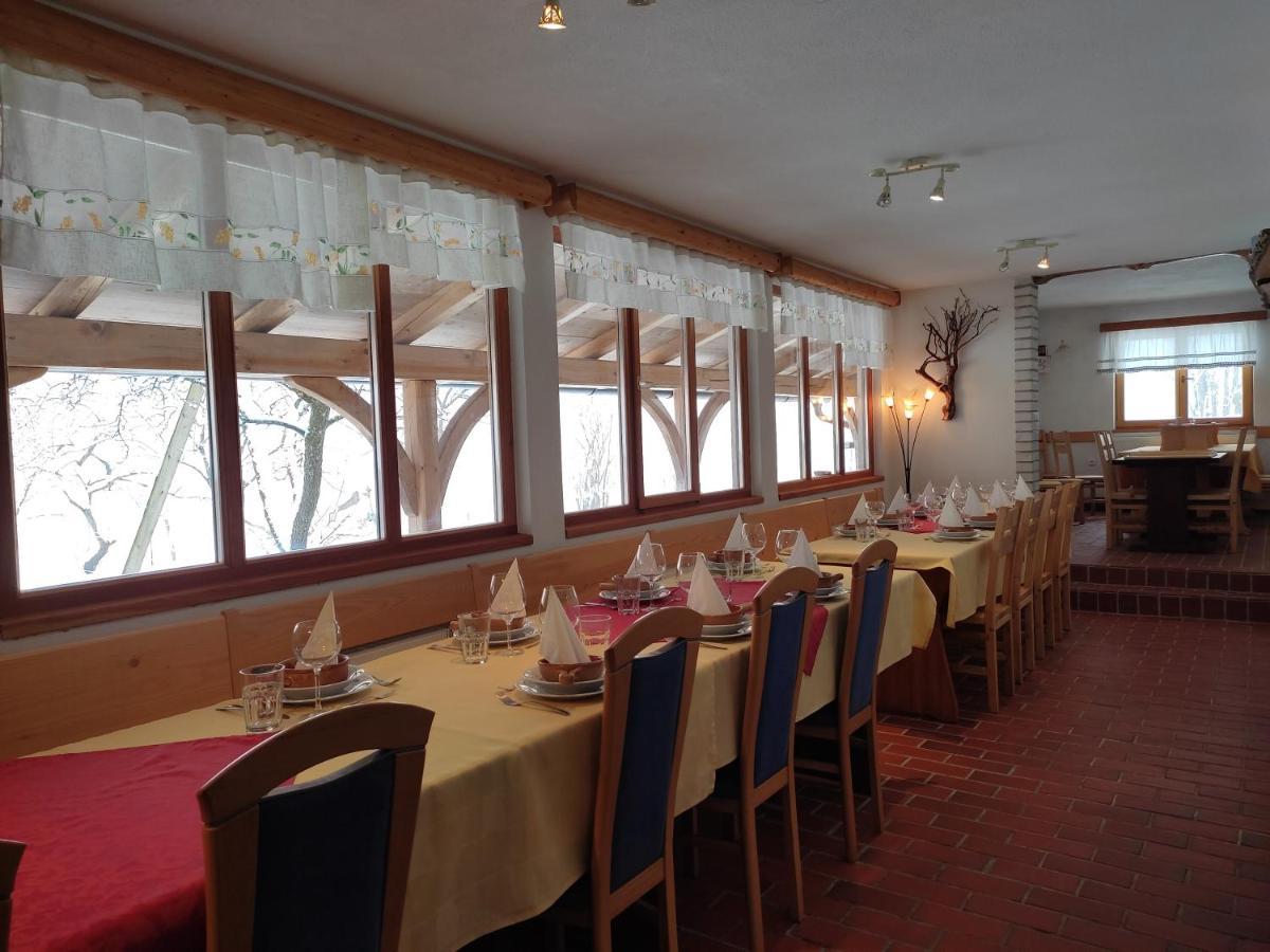 Вилла Tourist Farm Strle With Great Local Food Церкница Экстерьер фото